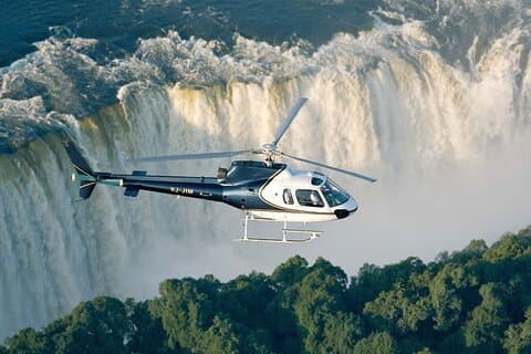 Helikoptertur och Victoria faller turné