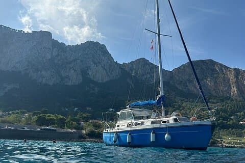 Palerme : excursion en bateau d'une journée avec plongée en apnée et déjeuner inclus
