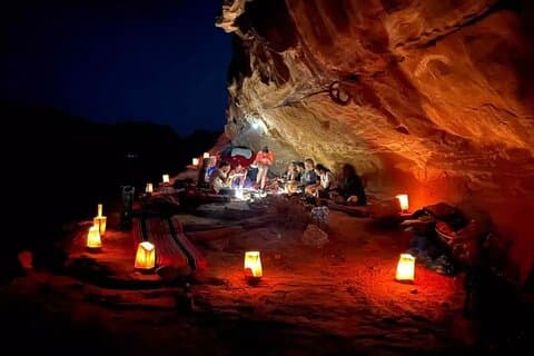 Wadi Rum Jeep Tour & Cave Camp Under the Stars – 3 Meals Included