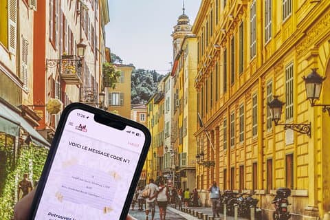 Escape Game Outdoor Theme Team Heist in Nice