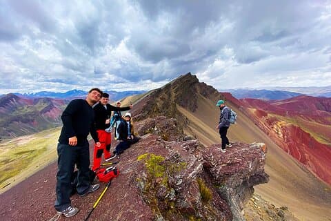Rainbow Mountain and Red Valley Tour Lunch