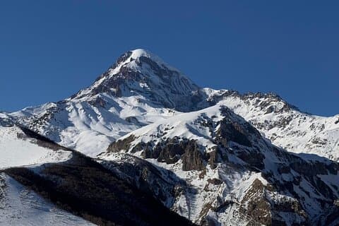 Ausflug in die Kazbegi Berge Zhinvali, Ananuri, Gudauri und Kazbegi