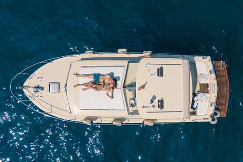 Excursion en bateau privé au départ de Positano: Côte amalfitaine ou Capri