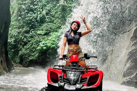 Kuber ATV Bali attraverso fiume, campo di riso, tunnel e cascata