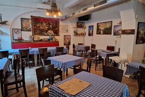 Bucuresti historiske mattur i det gamle sentrum