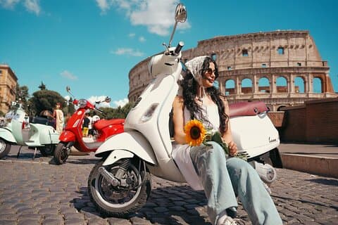 Rom Vespa Tour mit Fotos, Tiramisu & Abholung/Rückgabe inklusive