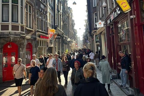 REDKULT: Amsterdamse Wallen en Cultuur