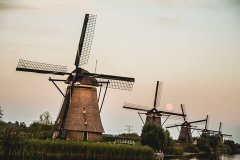 Kinderdijk, Delft og Haag Privat tur fra Amsterdam