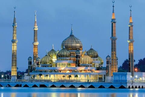 5 Day 4 Night Malaysia Tour for Travelers from Around the World