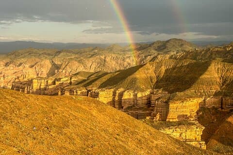 Grandes Canyons do Cazaquistão: Charyn, Black and Moon Canyon