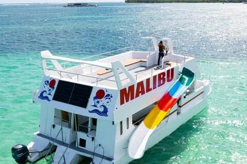 Catamaranfeest met snorkelen en open bar vanuit Punta Cana