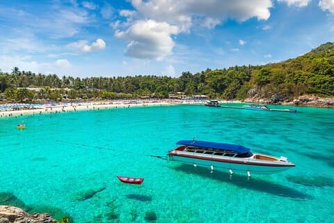 Transfer med snabbbåt till Racha och Coral Island och måltider från Phuket