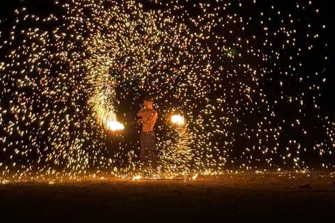 Agafay Wüste: Camel Ride, Quad Bike, Magical Dinner und Show