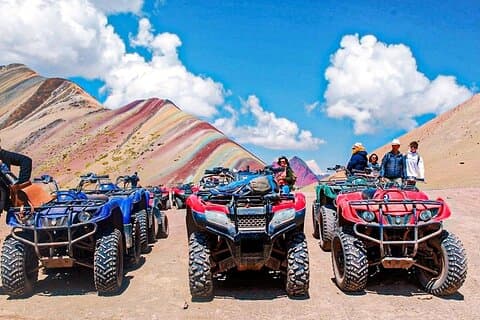 Avventura in quad a Rainbow Mountain, a soli 7 minuti a piedi