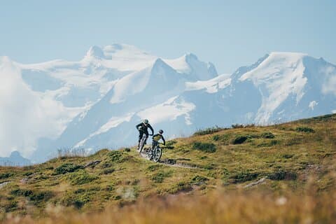 eBike Mont-Blanc at high altitude – Day over Chamonix