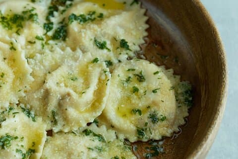 Klassisk italiensk lunch på berget Vesuvius