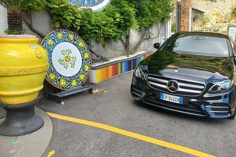 Privat transport fra Positano til Napoli eller omvendt