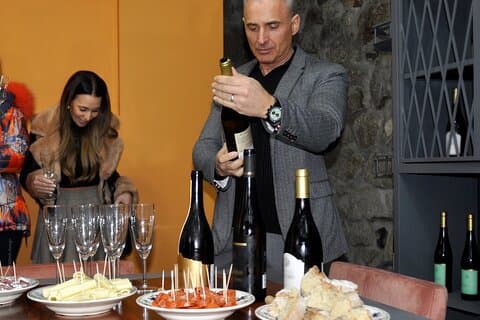 Private Tour from Porto : Douro Valley and Green Wines