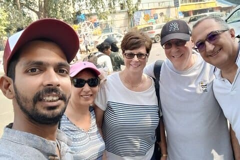 Inside Dharavi En berättelse om traditionsindustrin och samhället