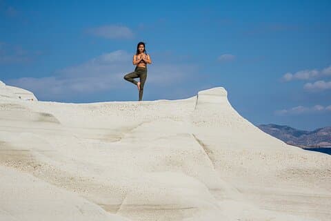 Yoga al tramonto, Reiki e Fascia Release sull'isola di Milos, Grecia