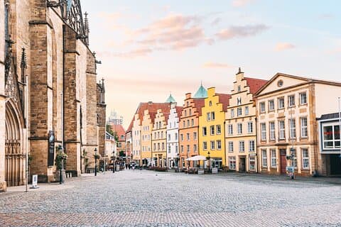 Explore Osnabrück's City Highlights with a Local