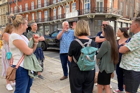 Rundvandring i liten grupp i Windsor Town (max 8 personer)