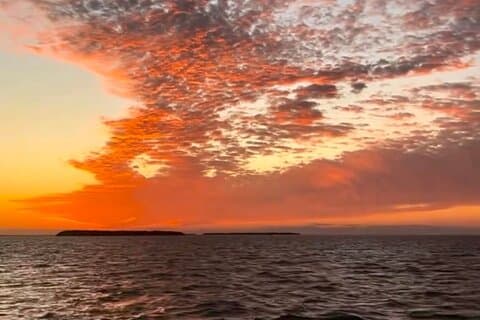 Cruzeiro Sunset Powerboat