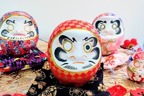 Daruma Workshop by Making your Own Japanese Souvenir in Shinjuku
