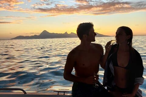 Solnedgangscruise på Tahiti