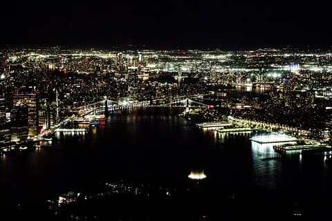Tour privado por Nueva York en avión por la noche