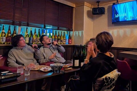 Nagoya Night Delight! : Bebidas, karaoke e snacks escondidos