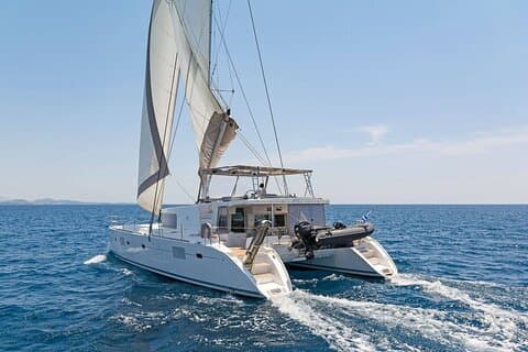 Heraklion: Dia Catamaran Cruise with Lunch by Top-50 Greek Chef