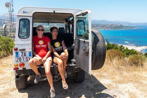 Tour privato in jeep a Biderosa e Capo Comino