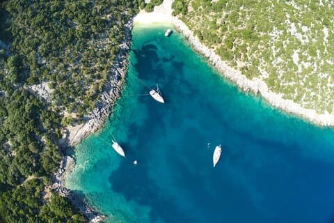 Cruzeiro de vela privado a partir do porto de Sami ou Poros em Kefalonia