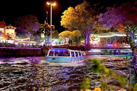 "Malacca After Dark: A Nighttime Adventure Through History"
