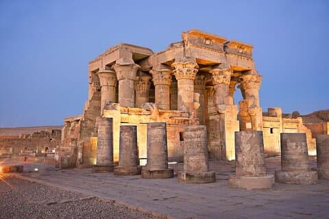Edfu & Kom Ombo Temples Tour från Luxor