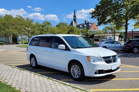 XL Mini Van van EWR Airport naar Cape Liberty Cruise Terminal
