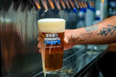 Cerveja e lanches em Playa del Carmen