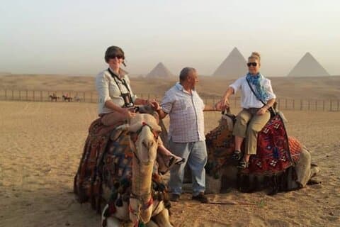 Explore Giza Plateau in Private with an Egyptologist Guide