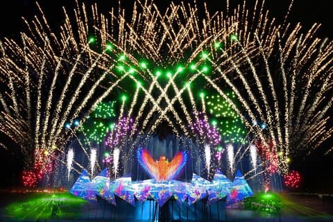 Singapur: Sinfonía de Fuegos Artificiales Alas del Tiempo