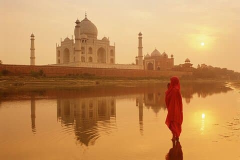 Taj Mahal Sonnenaufgangstour mit Elefantenschutz von Delhi