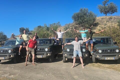 Rijd met een 4x4 Off-Road in de Tirana Valleien