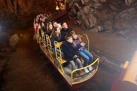 Postojna Cave & Photostop Predjama castle - Group Tour from Koper
