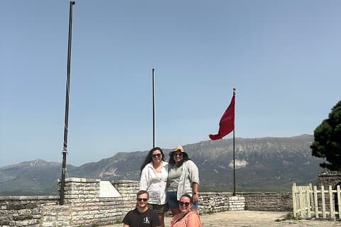 Girokastra & Bylis Tour di un giorno della città illirica Tirana/Durazzo/Golem