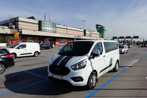 Small-Group Transfer from Bergamo Airport to Trieste