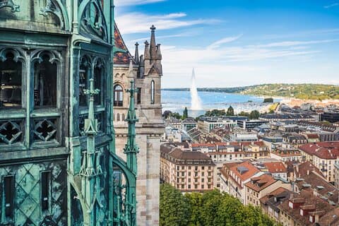 Private transfer from Zurich to Geneva, 2h stop in Lausanne