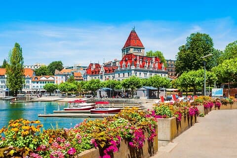 Privater Transfer von Zürich nach Lausanne, 2h Halt in Bern