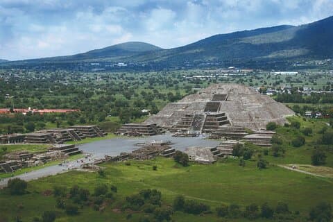 Oplev Teotihuacán og basilikaen Guadalupe fra CDMX