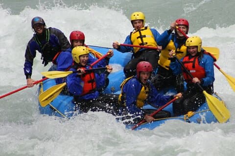 Rafting en aguas bravas Elvepurka Grado III