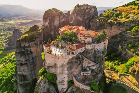 7 dagars privat turné: Meteora - Ioannina - Thessaloniki - Litochoro & Delphi